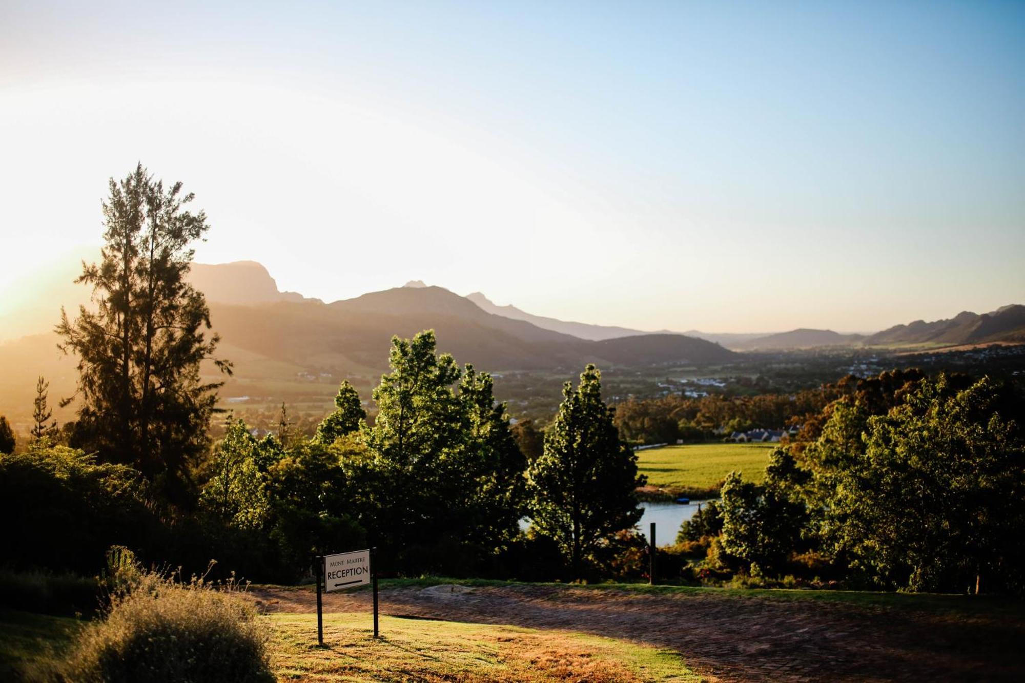 Montmartre Chalets & Venue Franschhoek Exterior photo