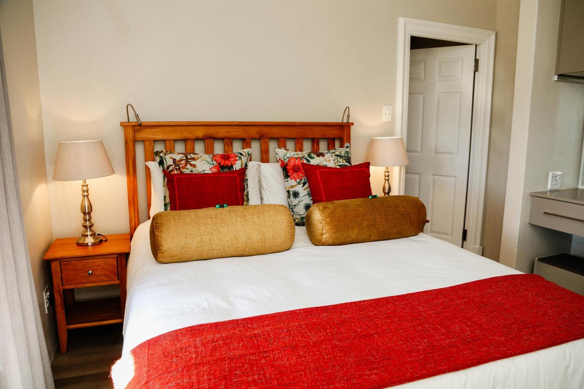 Montmartre Chalets & Venue Franschhoek Exterior photo